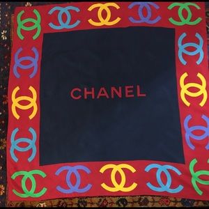 Vintage Auth. Chanel Navy/Red CC Logo Scarf
